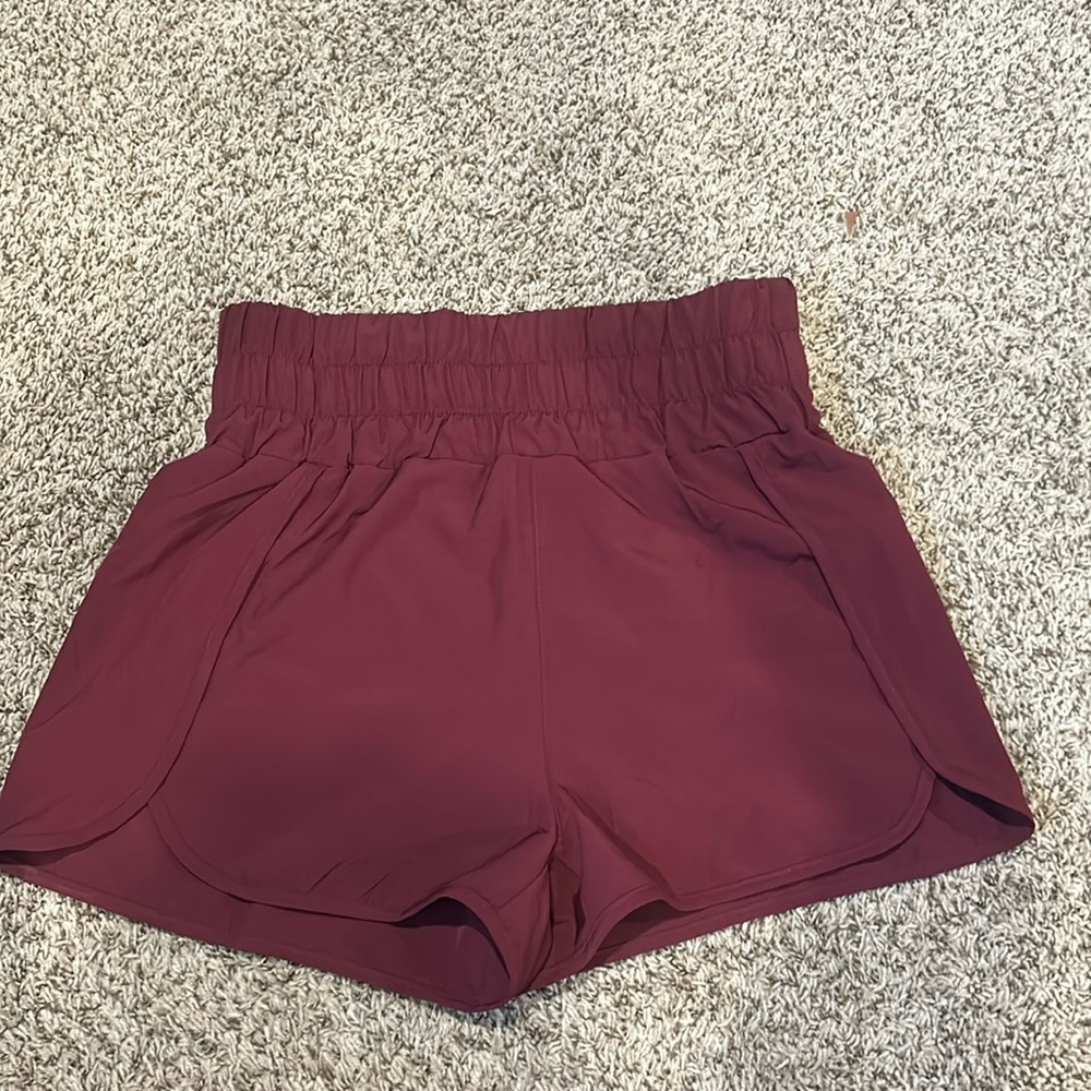 High waist band maroon/burgundy shorts
